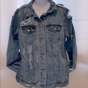 FOREVER 21 DISTRESSED JEAN JACKET